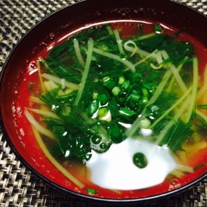 シャキシャキ水菜ともやしでお味噌汁